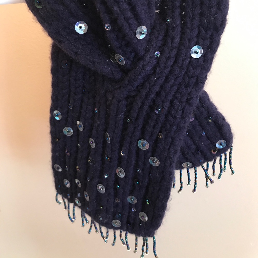 BANANA REPUBLIC 🔹cashmere scarf.